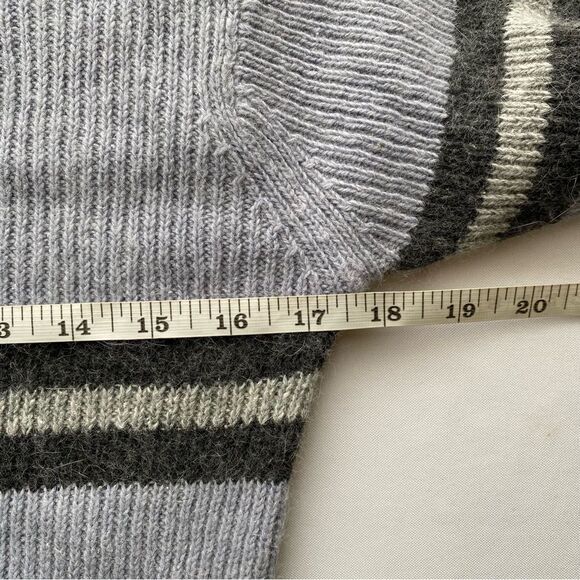 Vintage 90's Light Blue Spin Cropped Ramie Blend Stripped Sweater Size Medium - Picture 12 of 13